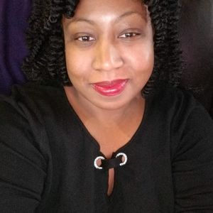 Meet your Posher, Regina